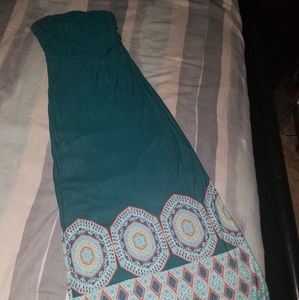Maxi dress Aztec geometric print- Green Lg